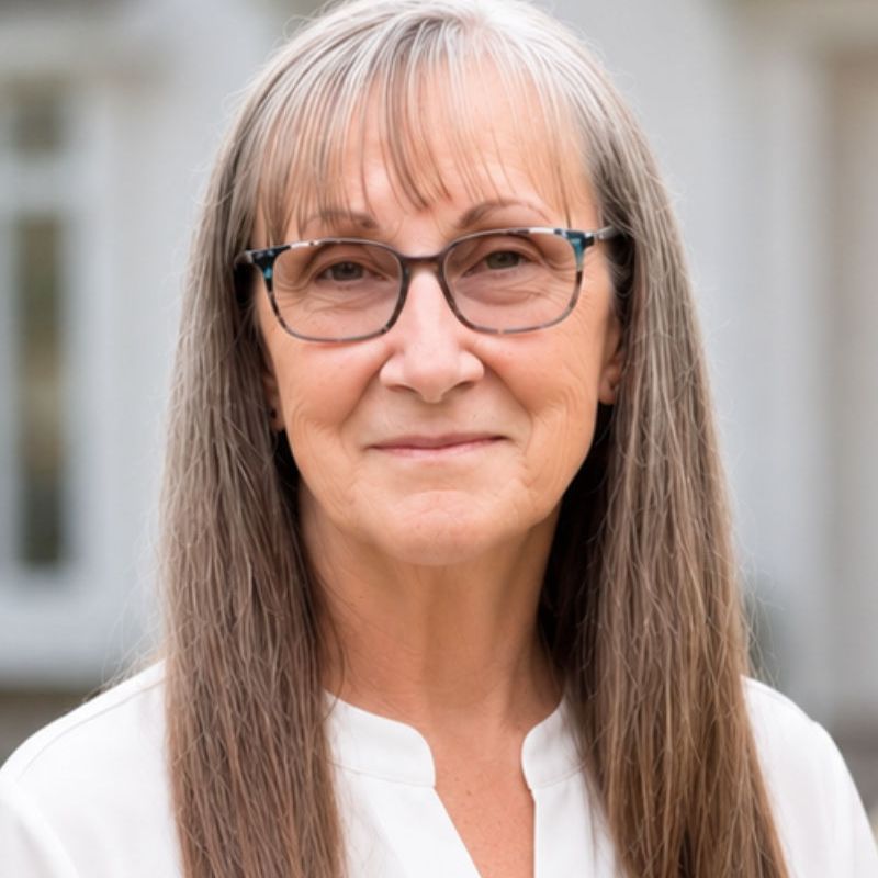 Agent Pam Bryant